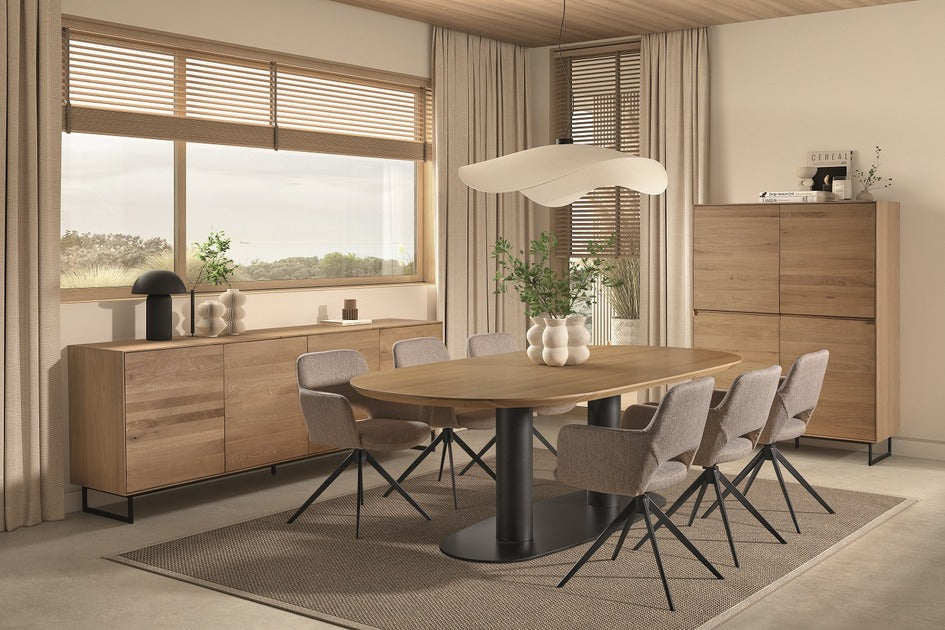 EETTAFEL OVAAL MADRID
