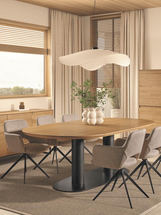 EETTAFEL OVAAL MADRID