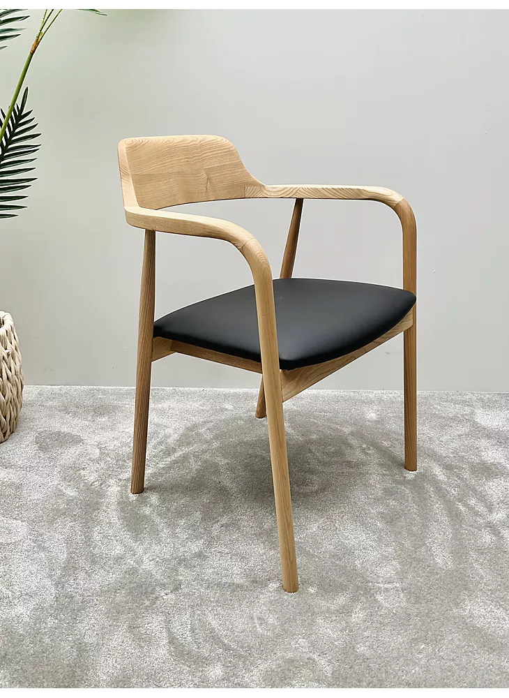 JAPANDI ARMCHAIR